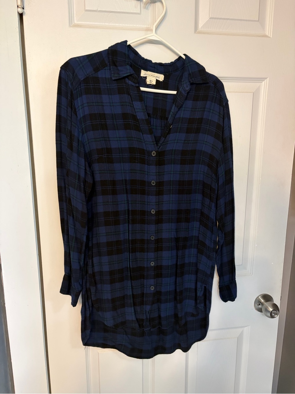 H&M Blue and Black Plaid Button-Down Shirt